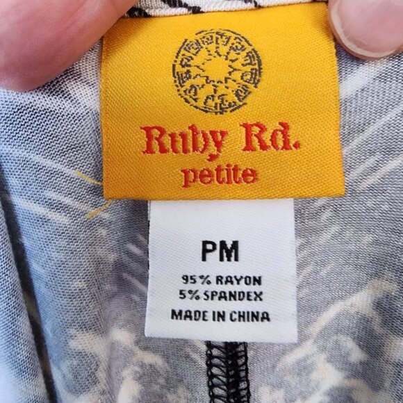 RUBY RD. ANIMAL PRINT TUNIC - Picture 4 of 5